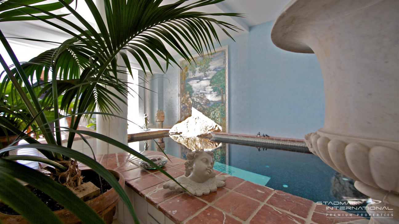 Elegant Rekkehus med innendørs svømmebasseng og spektakulær havutsikt over bukten Altea

