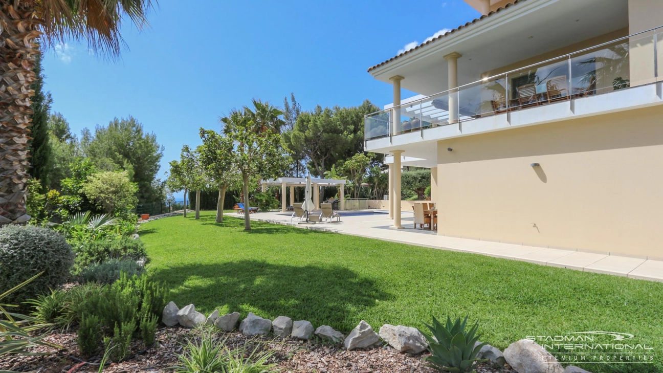 Grande villa luxueuse avec vue à Monterico à Altea

