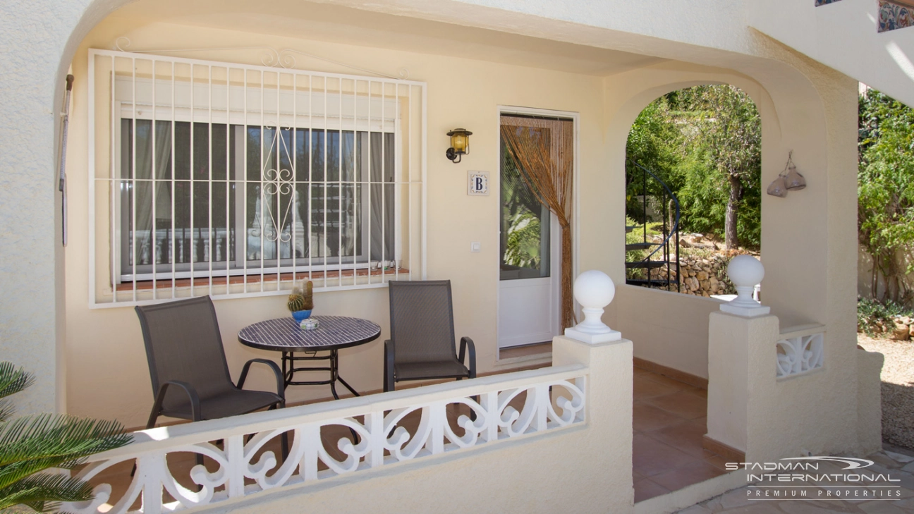 Villa con un Apartamento para Invitados en una Zona tranquila en la Nucia