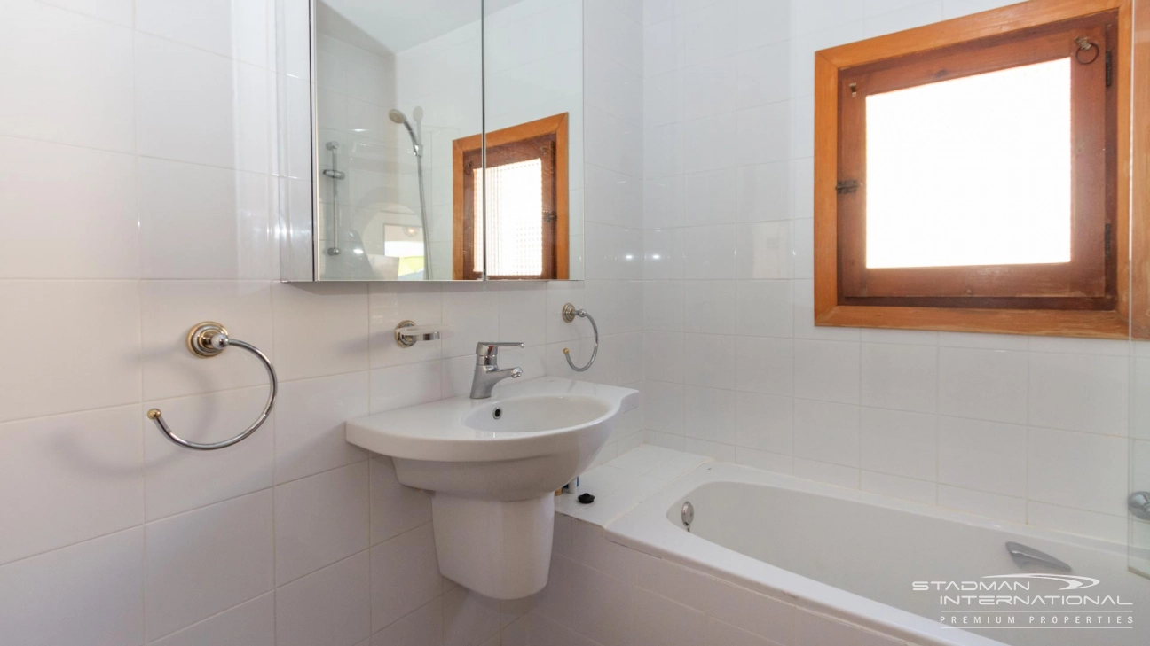 South Facing Villa with Indoor Pool in Altea La Vella
