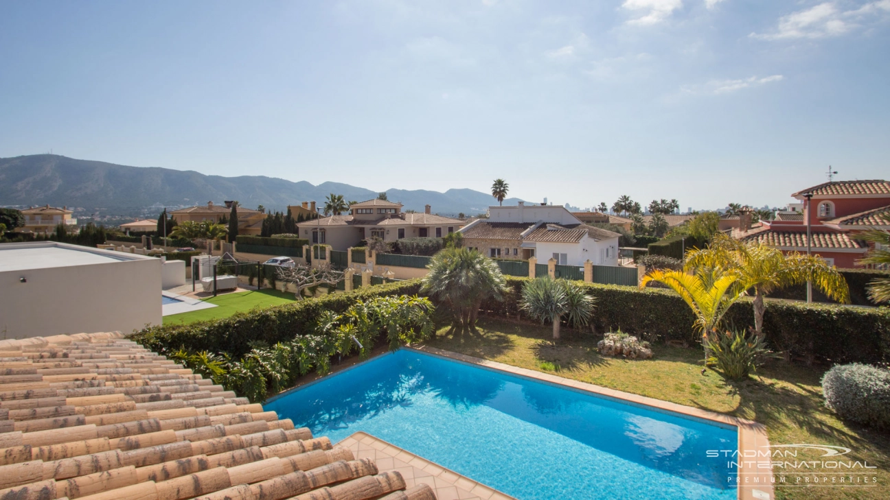 Quality Luxury Villa Near the Center of Alfaz del Pi