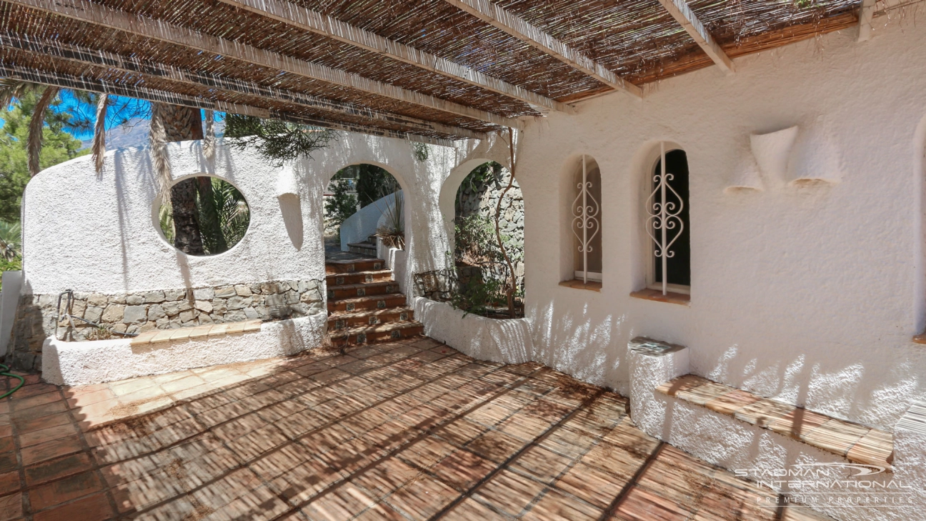 Renovation Project on One of the Best Locations in Altea