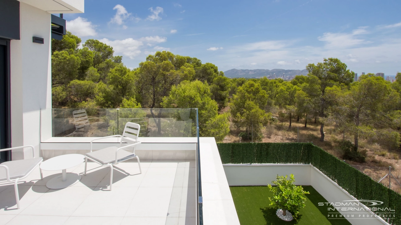 Modern Luxury New Build Villa with Sea View