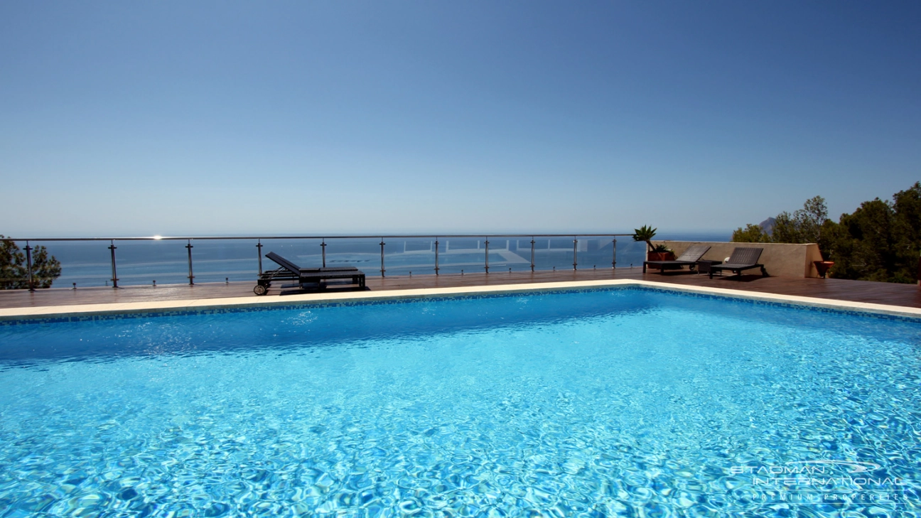 Spacieux Appartement de Luxe avec Vue Fantastique sur la Mer à Altea Hills