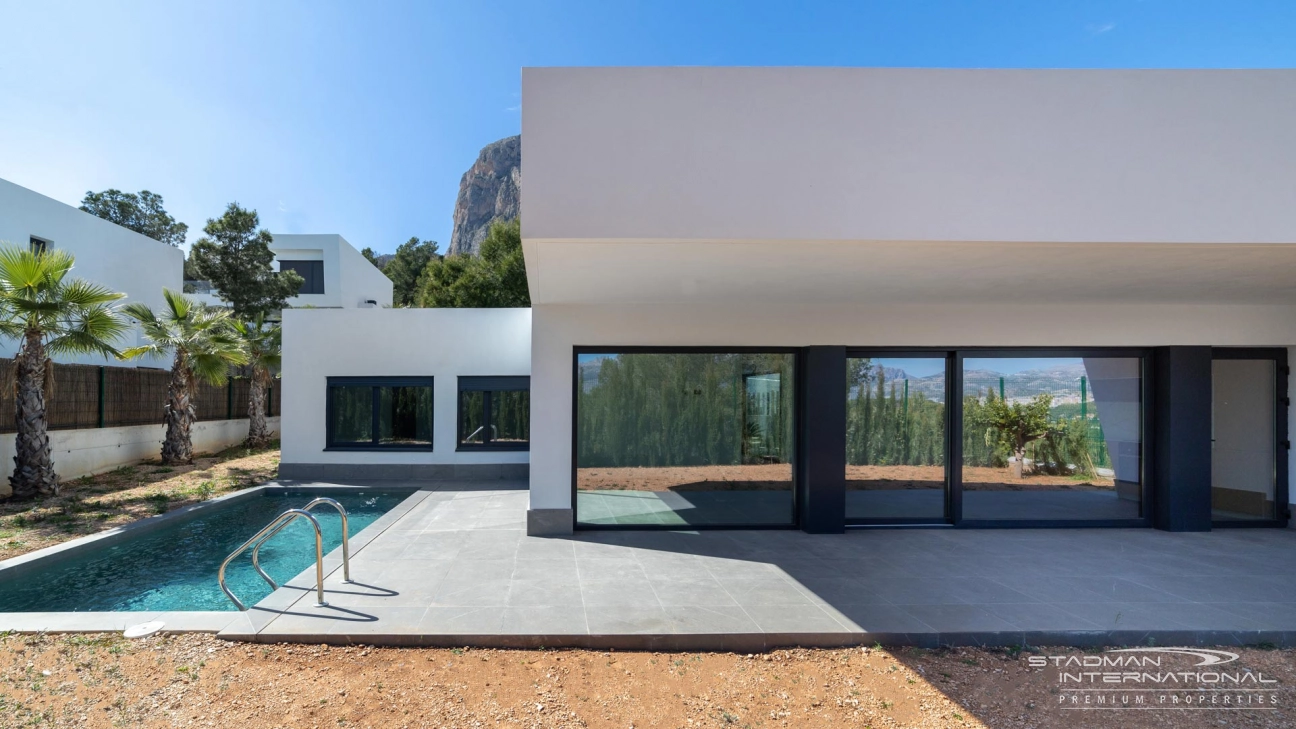 Nieuwbouw Villa met Zwembad in Polop de la Marina