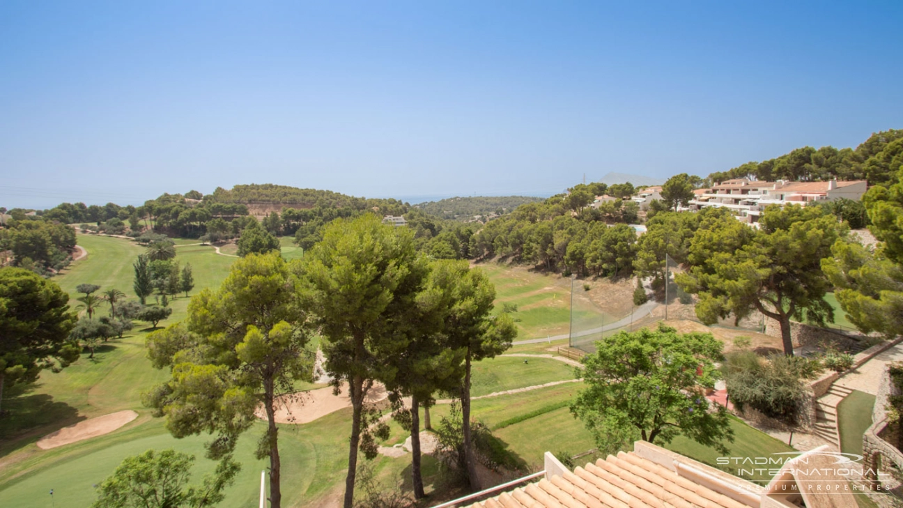 Ibiza-stil Tosidig Leilighet På Altea Golf Club Med Havutsikt