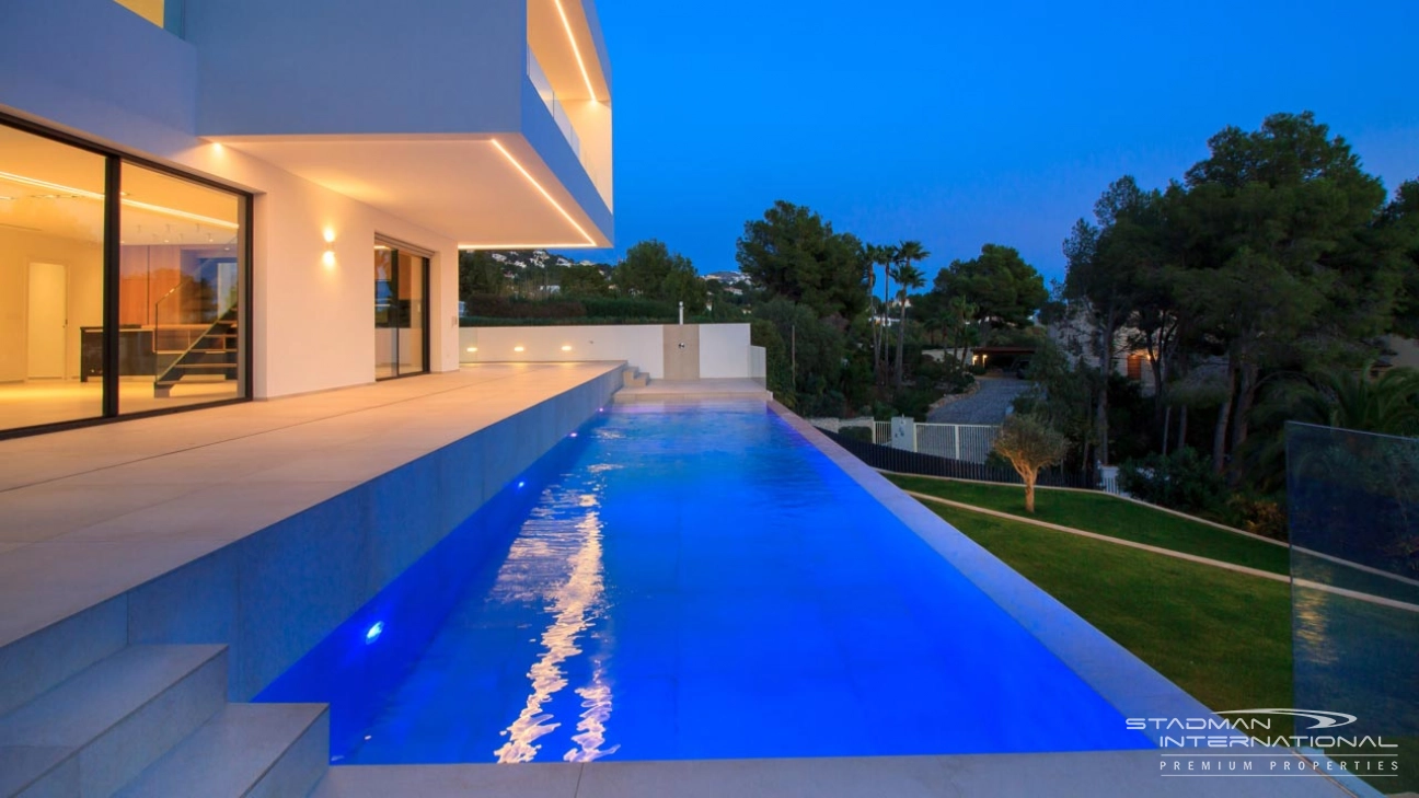 Schlüsselfertige moderne Villa in der Nähe des Golfplatzes in Altea La Vella