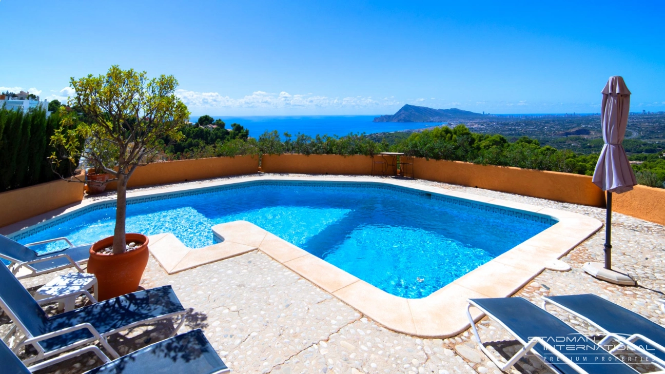 Confortable apartamento de estilo Morisco con magnificas vistas al Mar