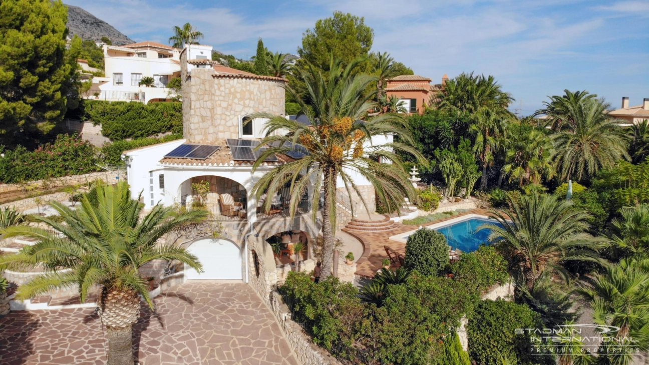 Villa met Zeezicht op een Toplocatie nabij de Altea Golfbaan