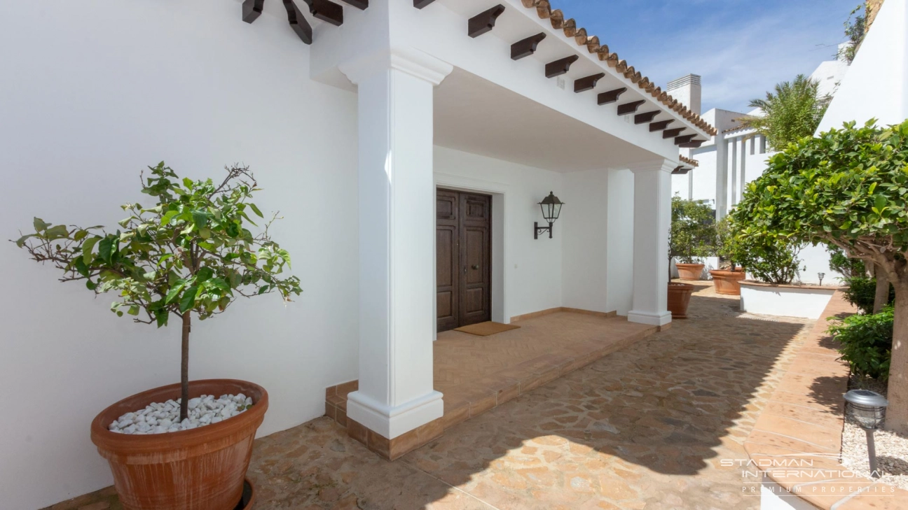 Stylish Top Quality Family Home directly at the Altea Golf Course