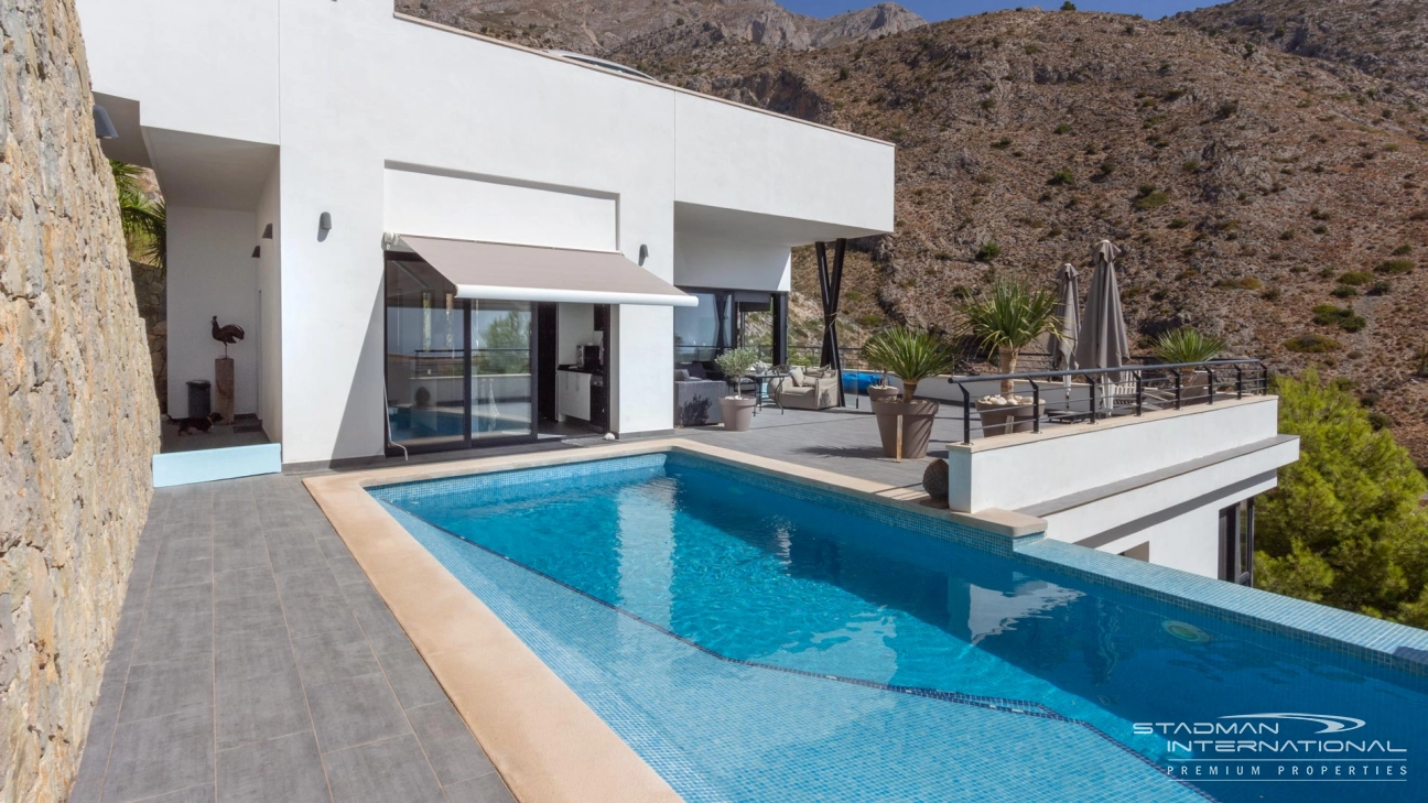 Modern Villa with Sea and Mountain View in Altea La Vella