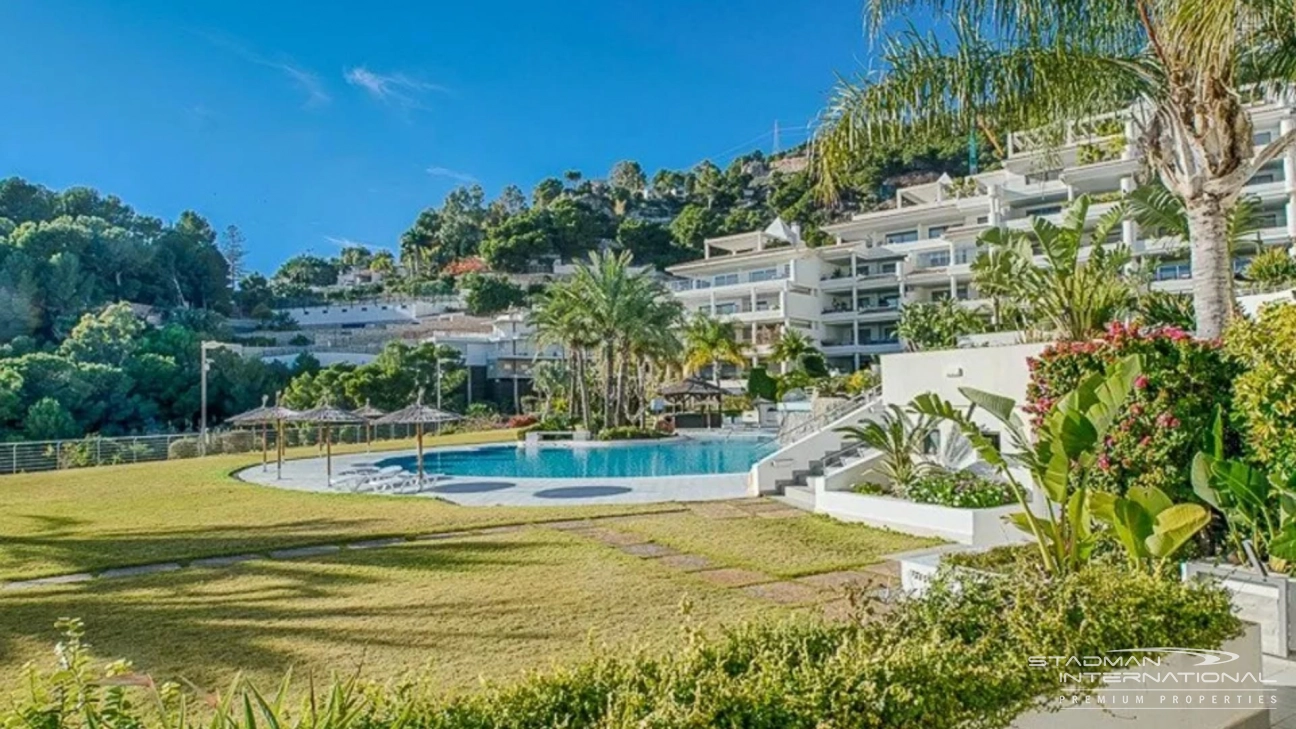 Gran Apartamento en Primera Línea con Jardín y Acceso Directo a la Playa