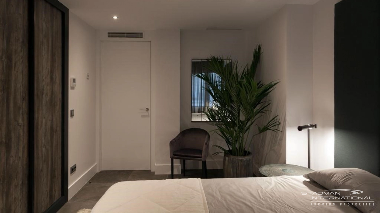 VERKOCHT---Luxueus Eerstelijns Appartement op de Boulevard van Altea