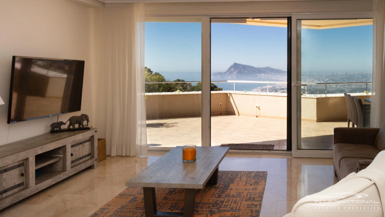 Apartamento con Preciosas Vistas al Mar en la Sierra de Altea