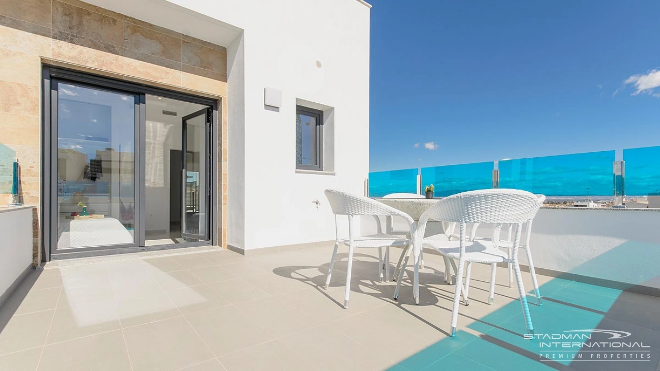 VENDIDO - Villa de Obra Nueva con Piscina en Polop