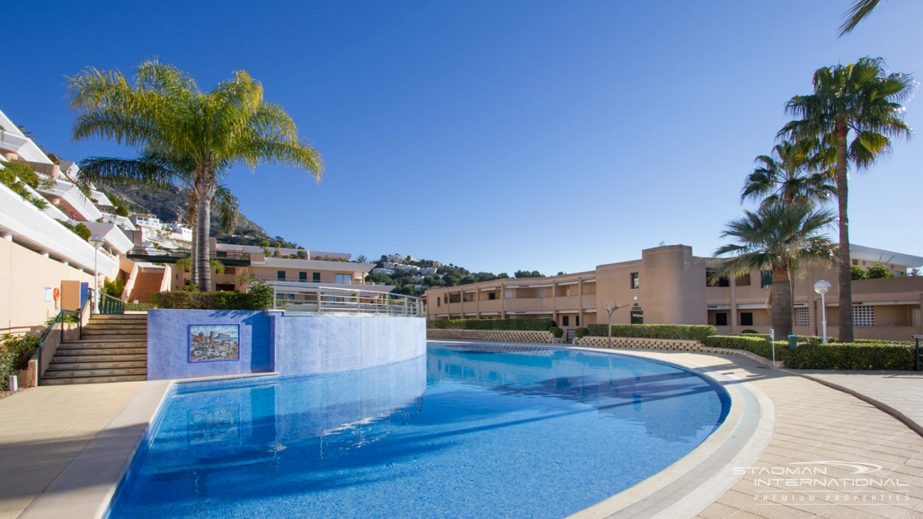 SOLD - Great Apartment with Views over the Bay of Altea