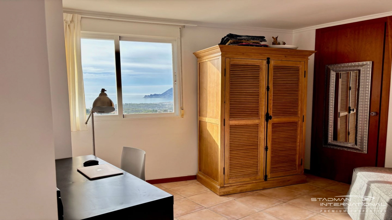 Penthouse with Splendid Sea Views in the Sierra de Altea