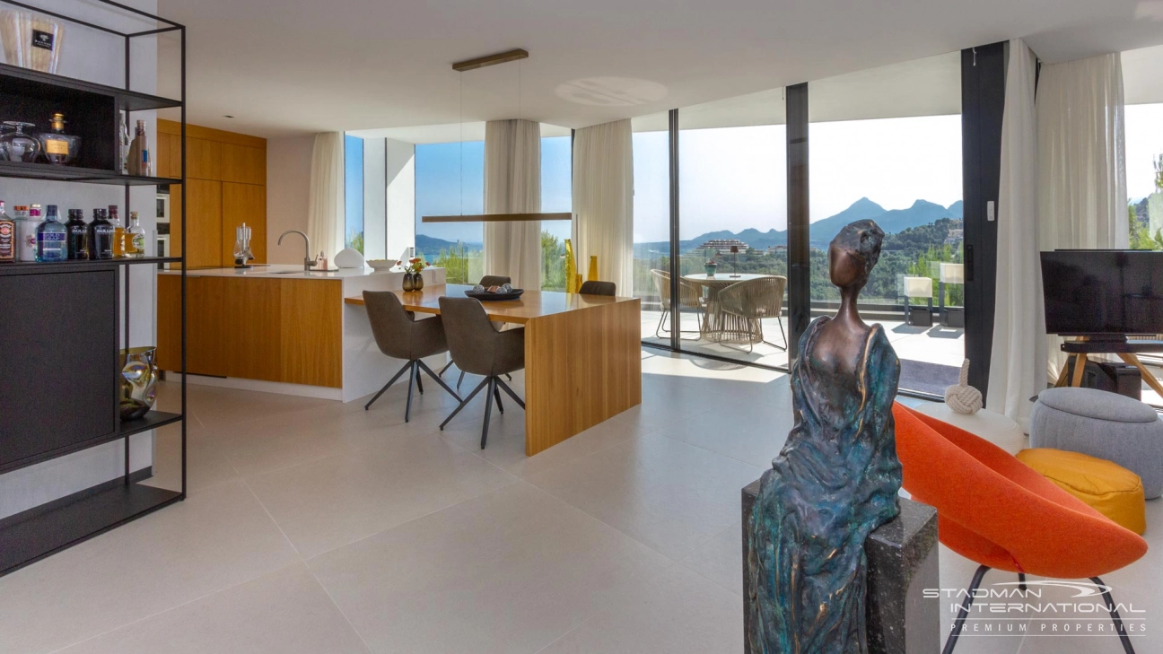 Romslig Moderne Villa med Havutsikt i Altea Hills