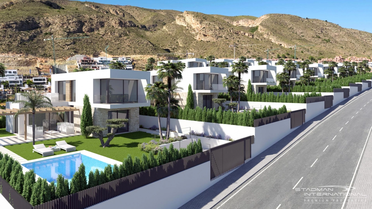 Nieuwbouw Villa met Zeezicht in Sierra Cortina
