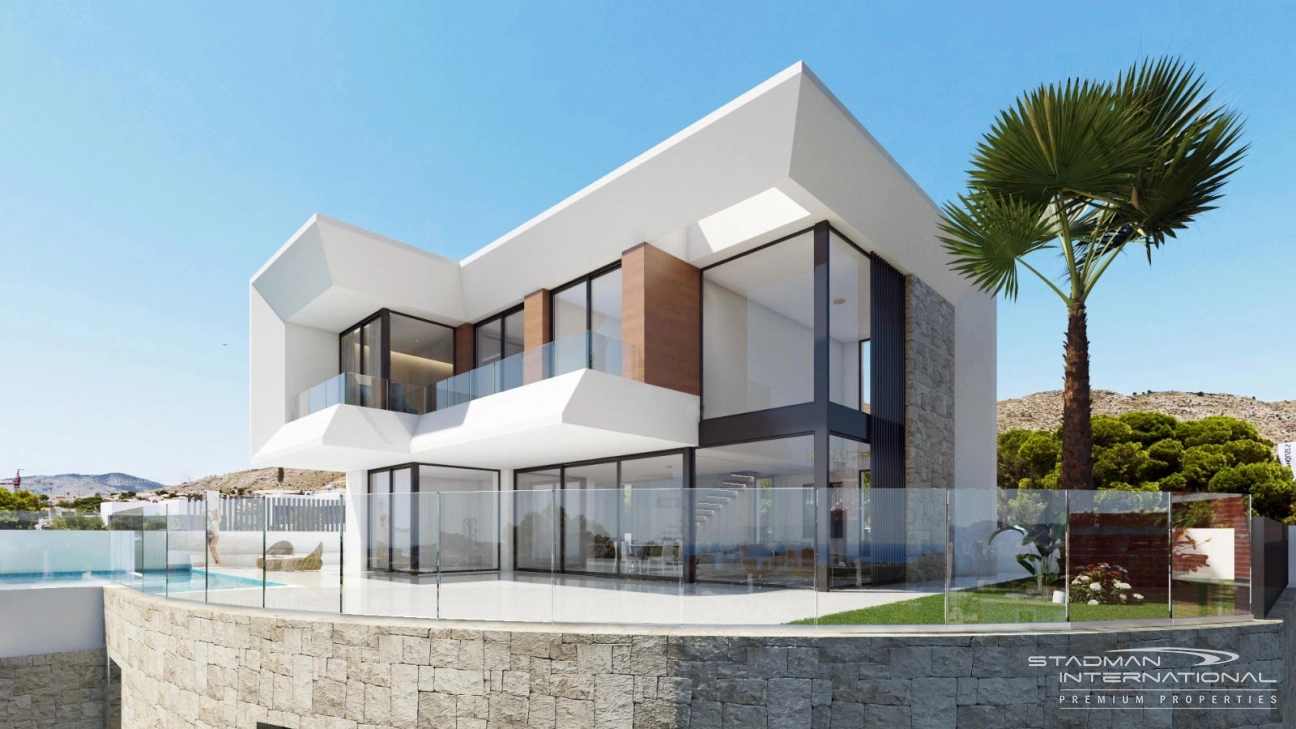 Nieuwbouw Luxe Villa met Spectaculair Zeezicht