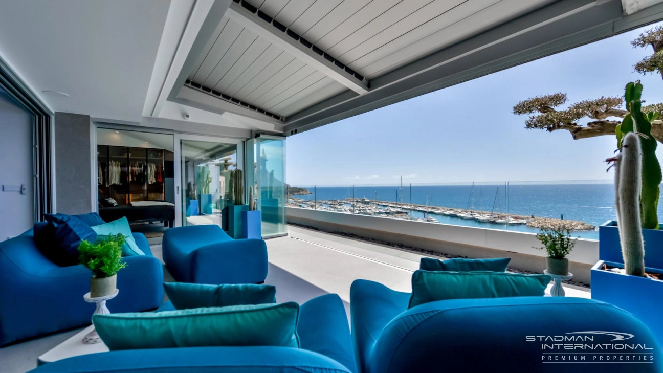 Luxuriöses Penthouse direkt am Strand von Campomanes