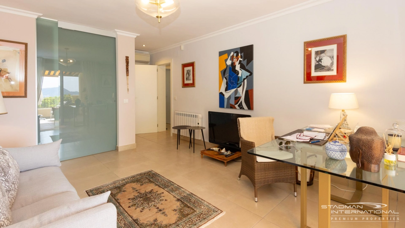 Elegant Villa with Open Views and Privacy in Altea La Vella