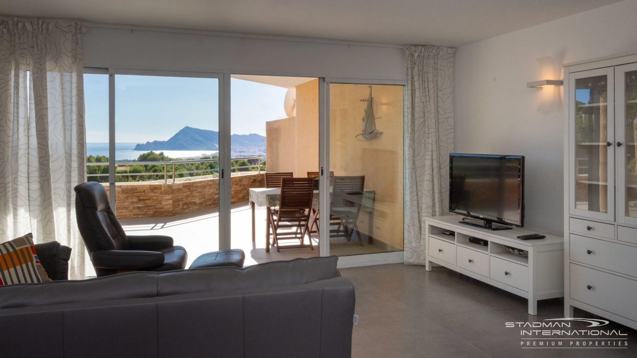 Renovated Apartment with Sea View in Sierra de Altea
