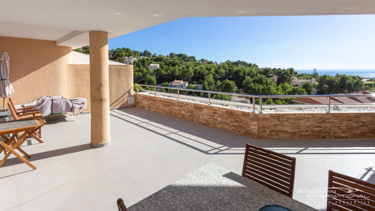 Renovated Apartment with Sea View in Sierra de Altea
