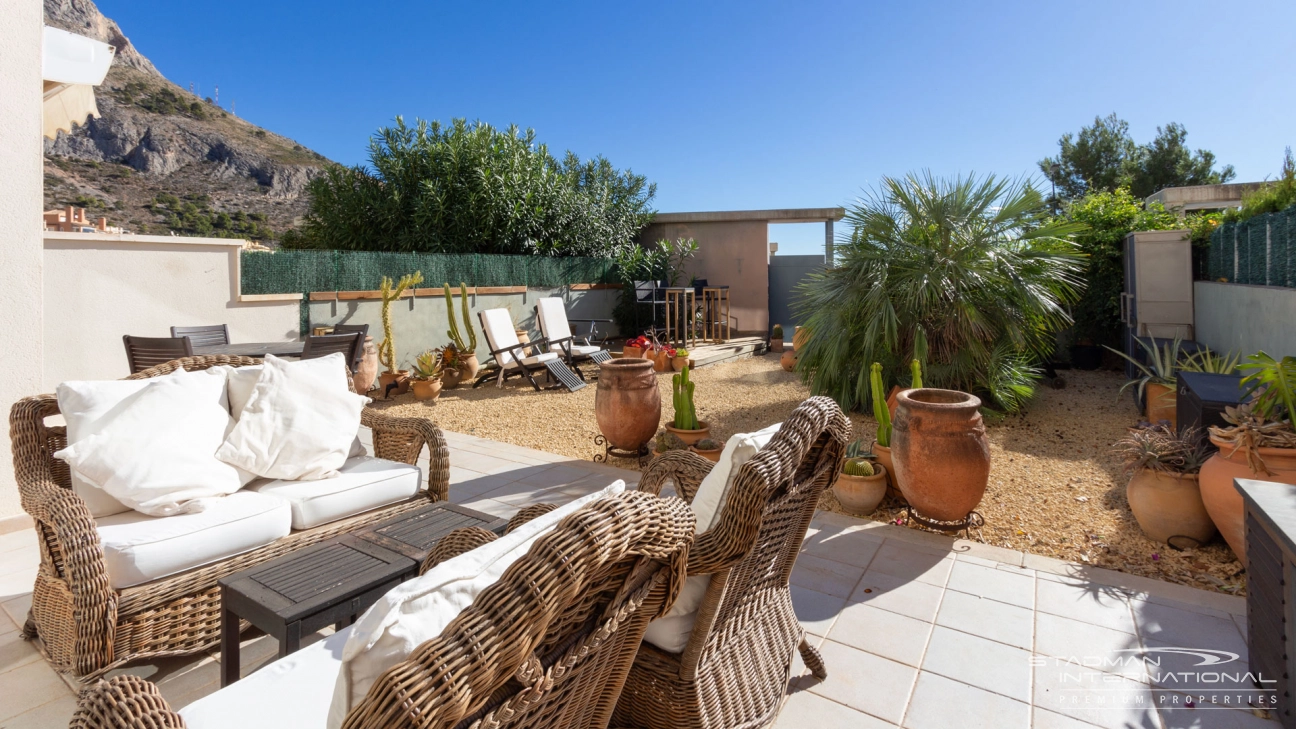 RÉSERVÉ--Appartement Moderne avec Jardin à Mascarat