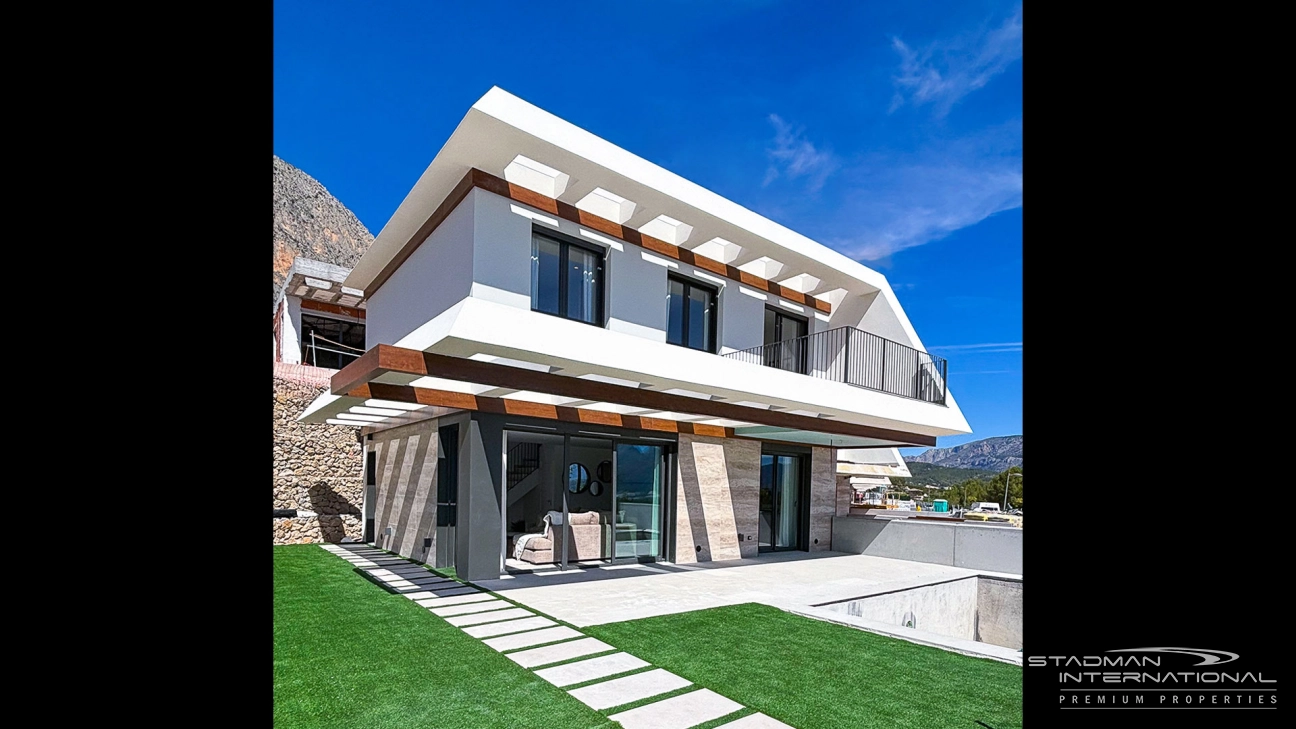 Villas Modernas de Nueva Construcción en Polop 