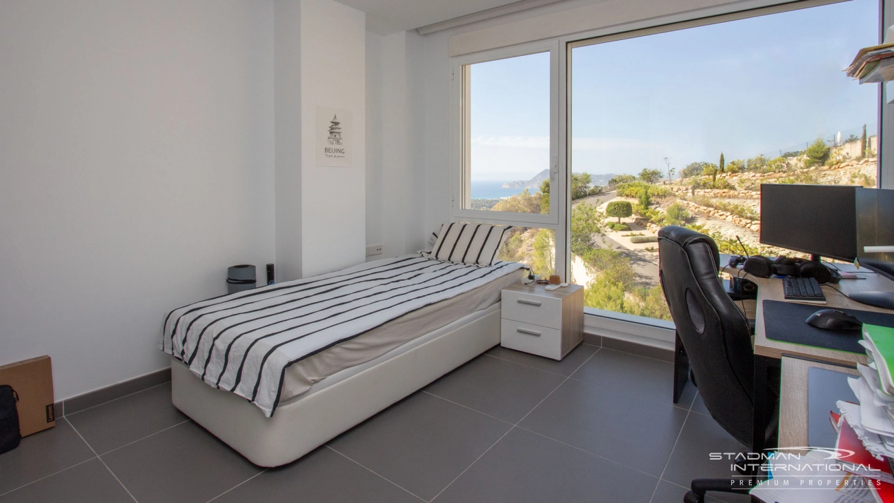 Moderne Villa mit spektakulärem Blick auf die Bucht von Altea