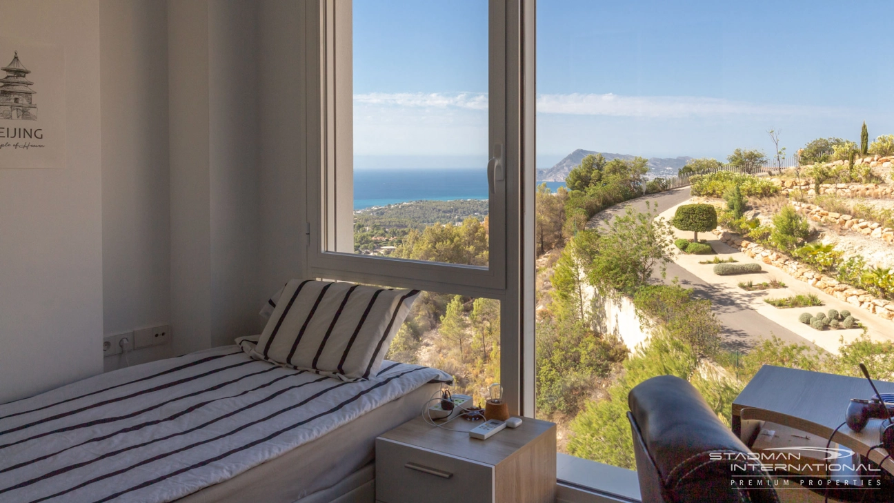 Moderne Villa mit spektakulärem Blick auf die Bucht von Altea