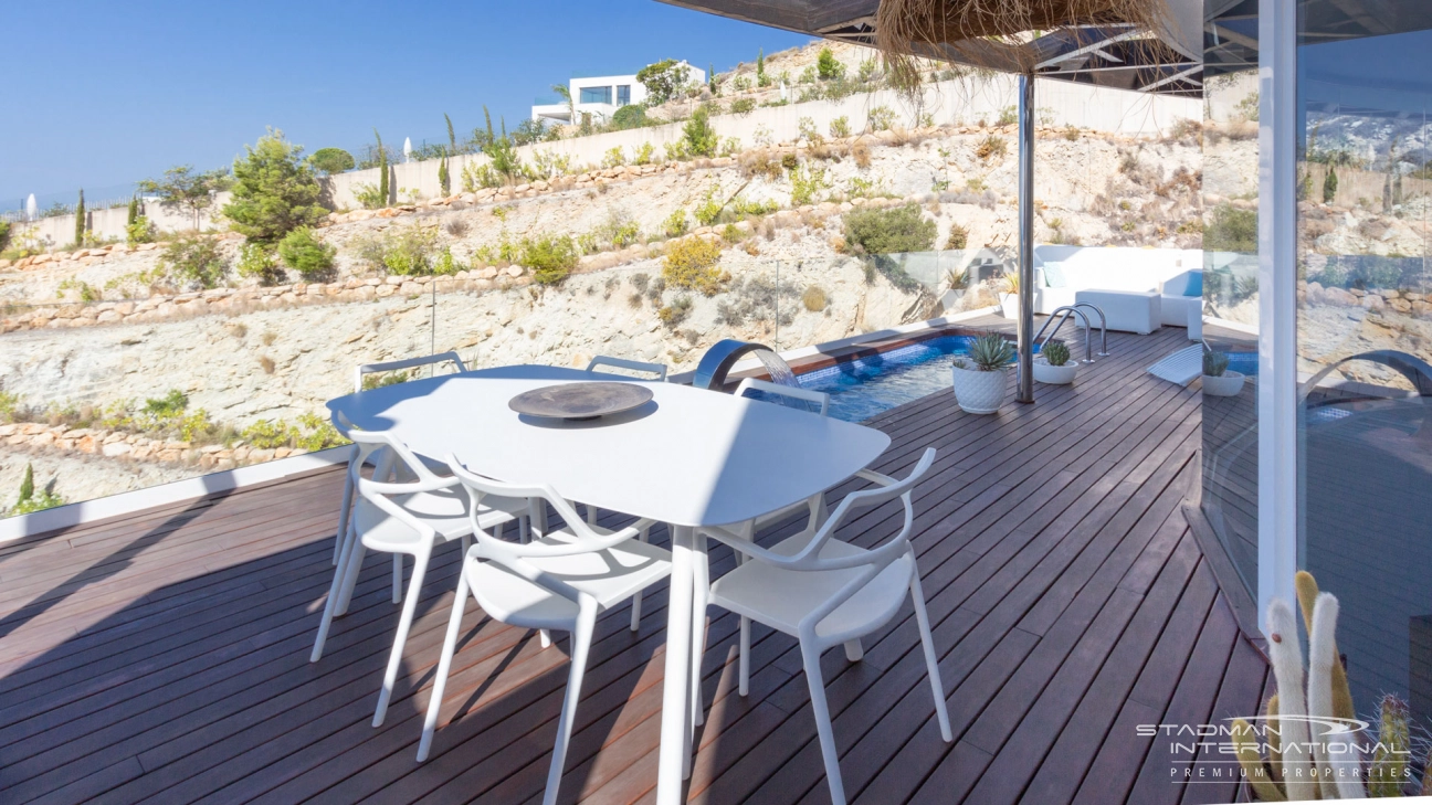 Moderne Villa mit spektakulärem Blick auf die Bucht von Altea