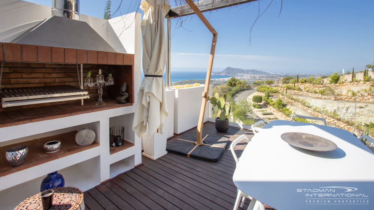 Villa Moderne avec Vue Spectaculaire sur la Baie d'Altea