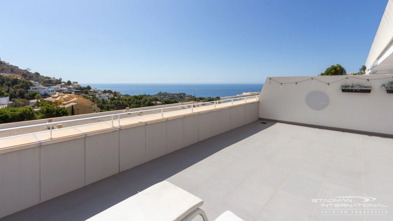 Beautiful Modern Apartment with Sea Views 