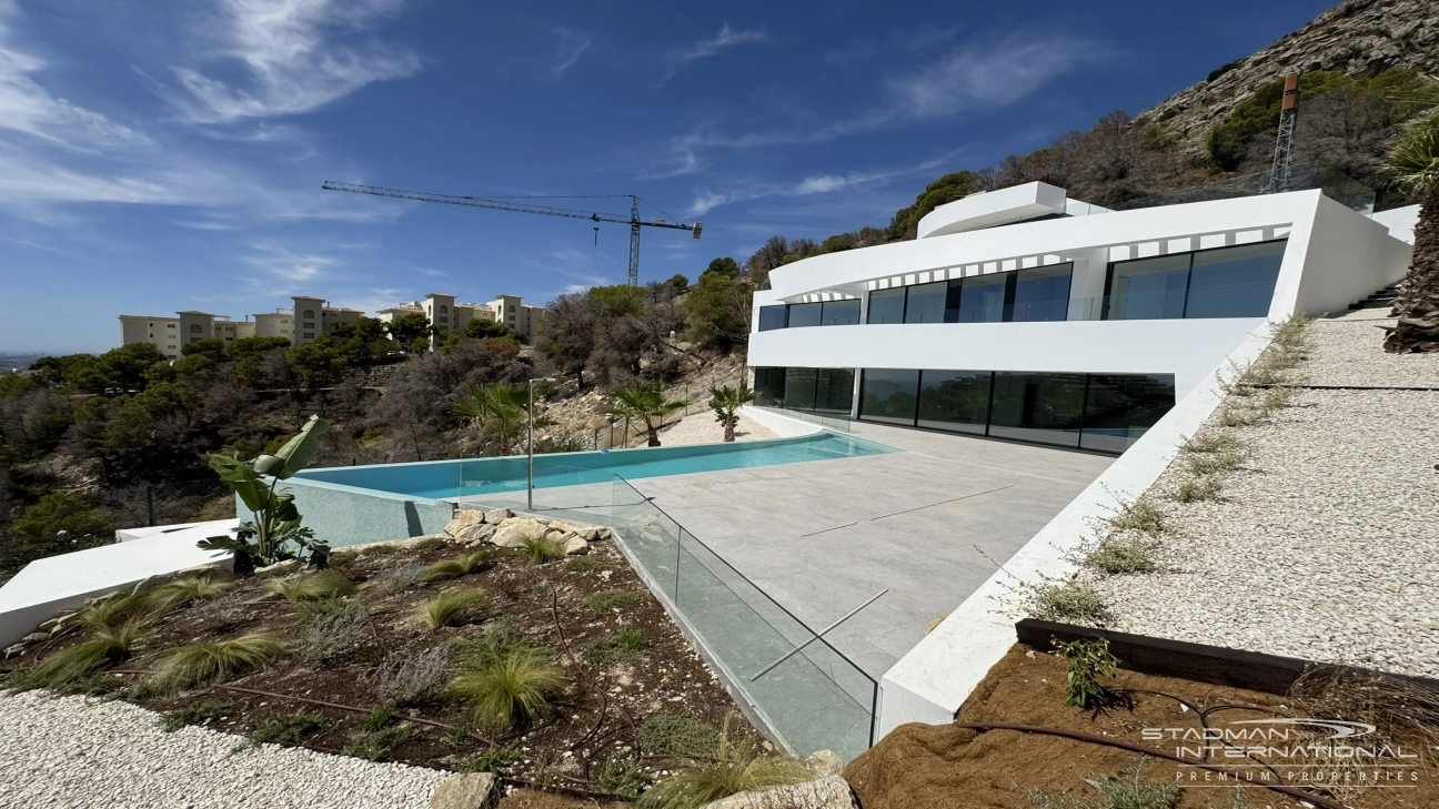 Moderne Nieuwbouw Villa met Zeezicht in Altea Hills