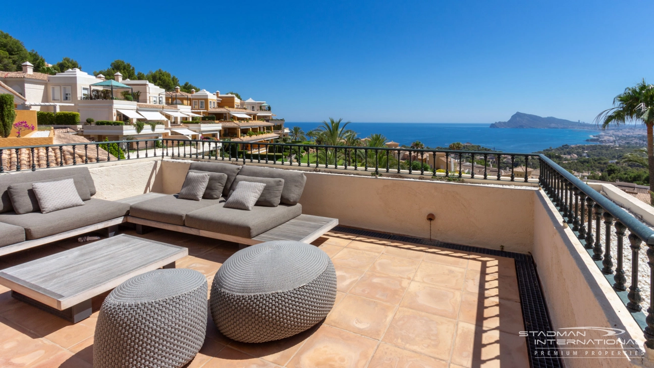 Ruim Duplex Penthouse met Prachtig Zeezicht in Altea Hills