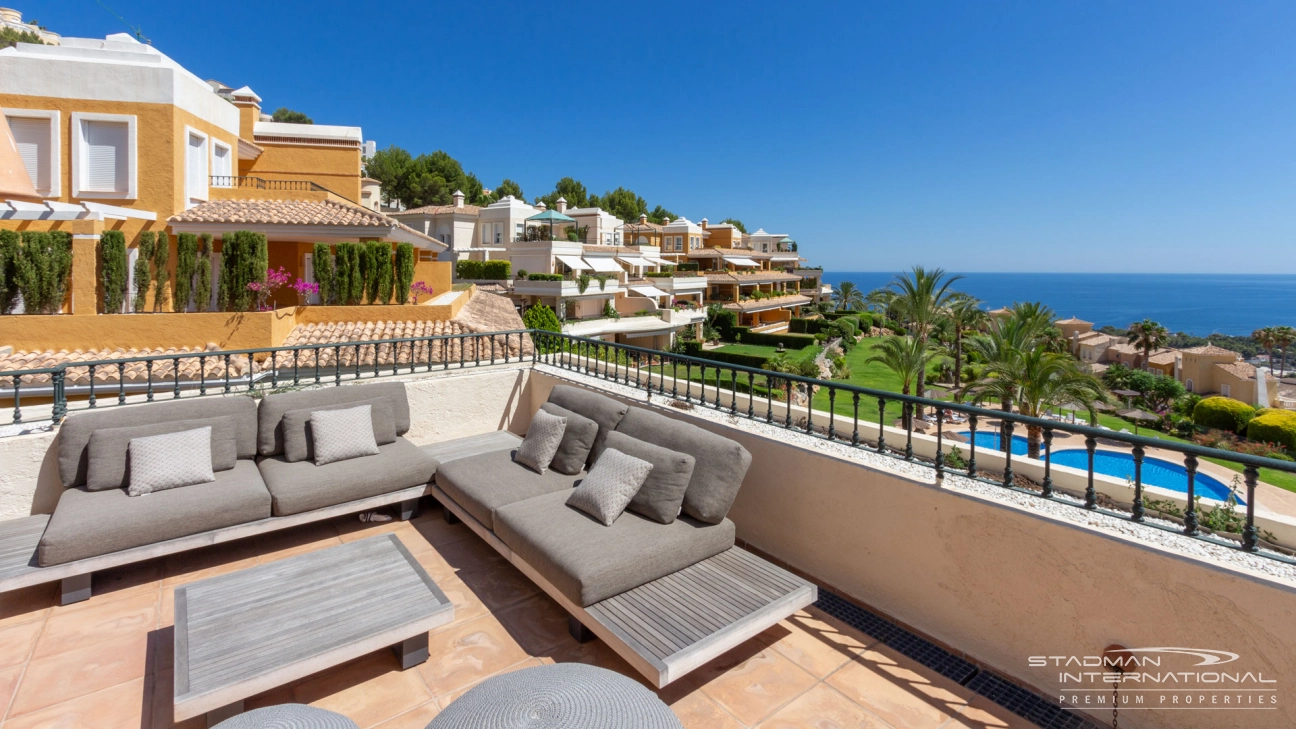 Ruim Duplex Penthouse met Prachtig Zeezicht in Altea Hills