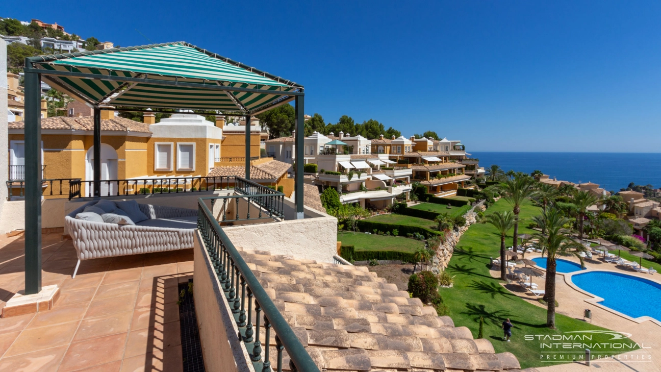 Ruim Duplex Penthouse met Prachtig Zeezicht in Altea Hills