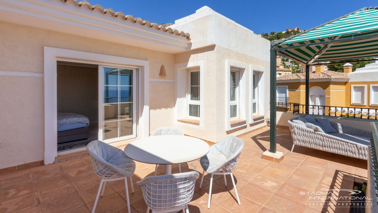 Grand Duplex Penthouse avec Vue sur Mer à Altea Hills