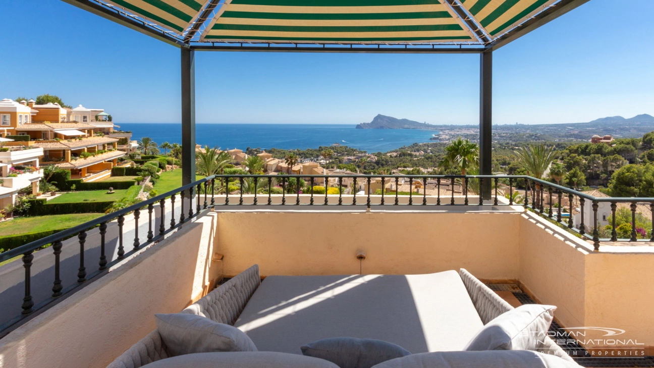 Grand Duplex Penthouse avec Vue sur Mer à Altea Hills