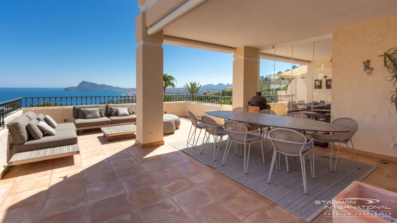 Grand Duplex Penthouse avec Vue sur Mer à Altea Hills