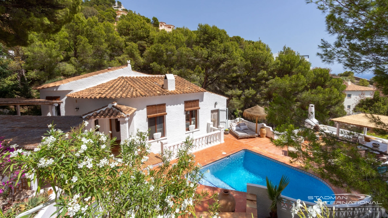 Renovierte Villa mit Meerblick und Gästeapartment