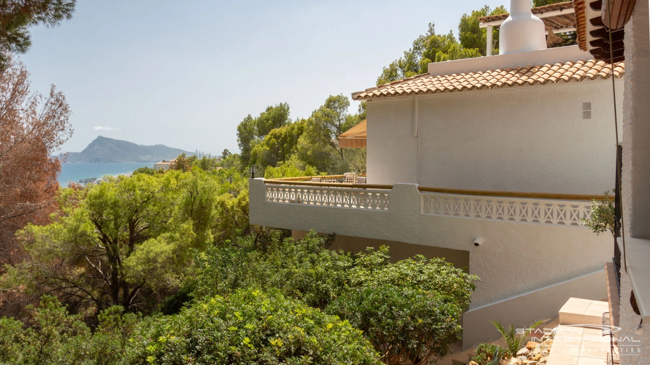 Renovierte Villa mit Meerblick und Gästeapartment