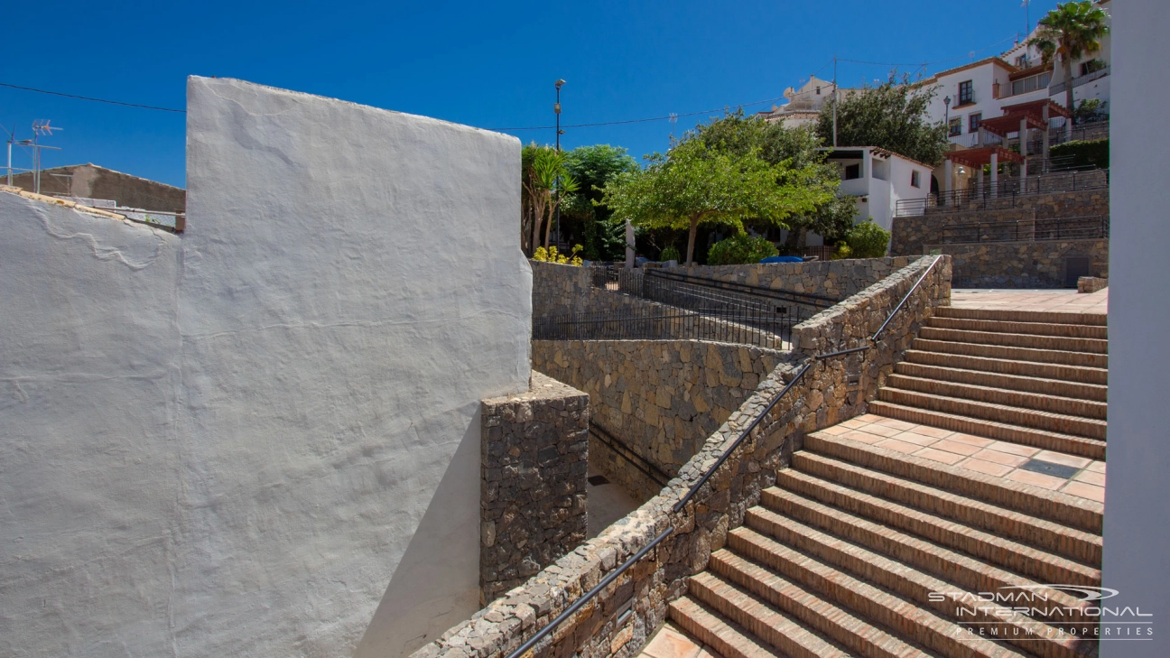 Neu gebaute Wohnung im Zentrum von Altea