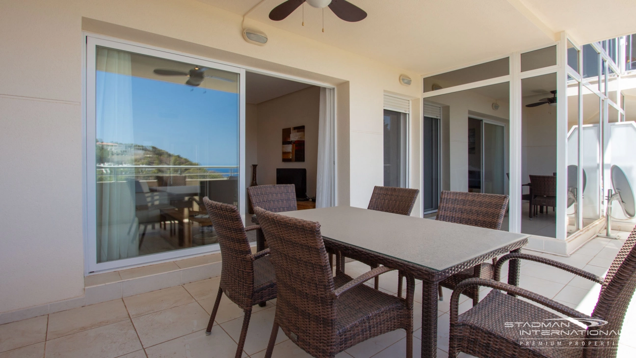 Modernes Apartment mit Meerblick in Altea Hills