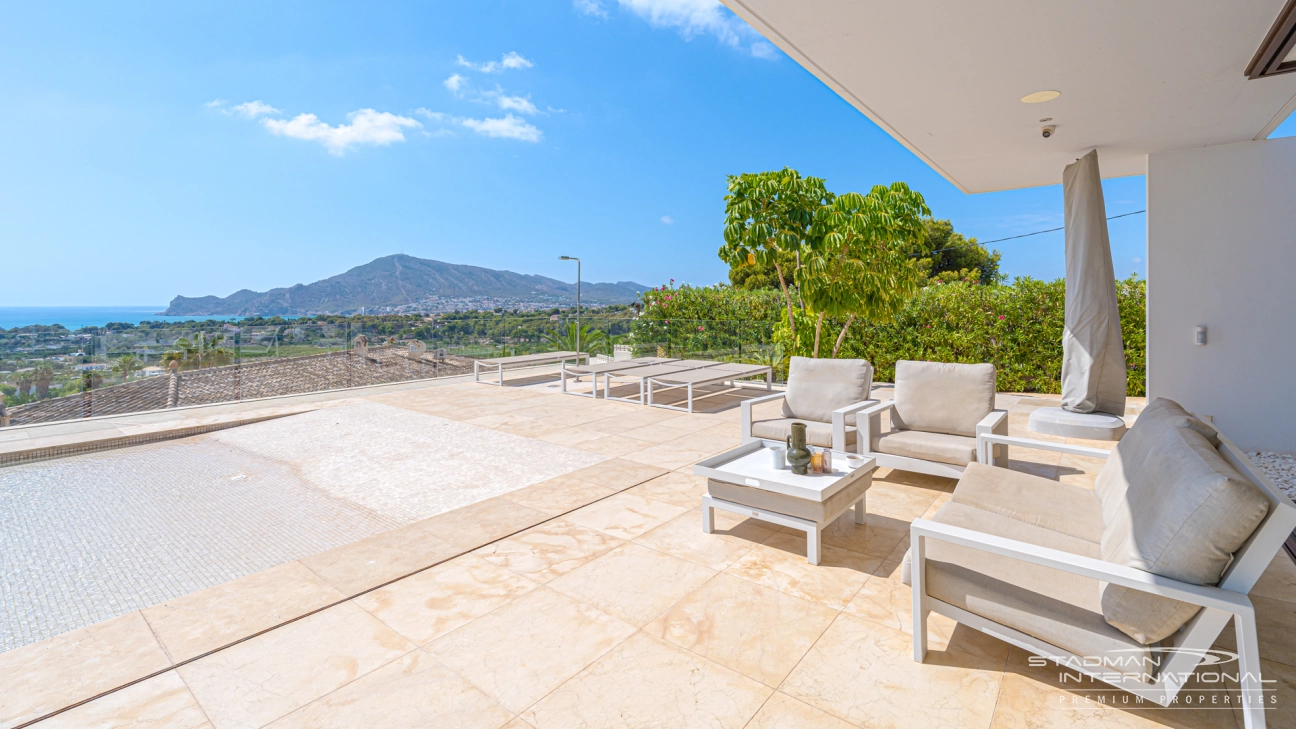 Villa Moderne sur un Étage avec Vue sur la Mer près de la vieille villa d'Altea