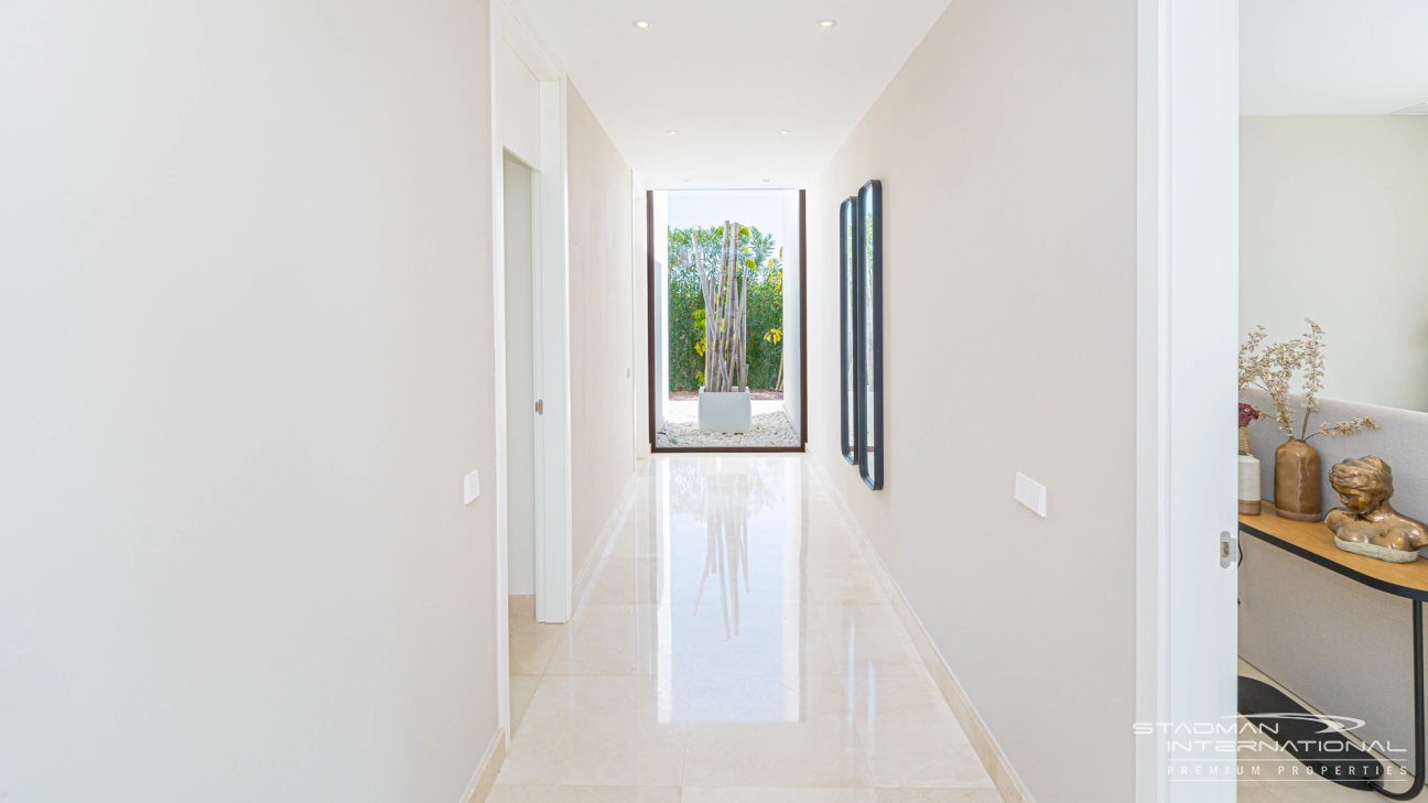 Villa Moderna en una sola planta con Vistas al Mar cerca del Casco Antiguo de Altea. 