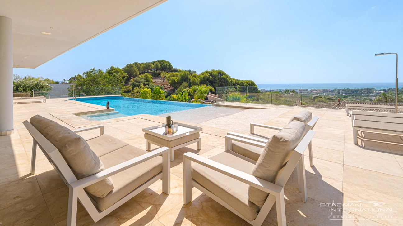 Villa Moderne sur un Étage avec Vue sur la Mer près de la vieille villa d'Altea