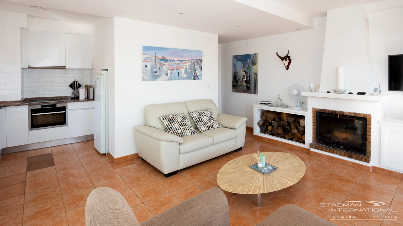 Renoviertes Duplex-Penthouse mit Meerblick in der Altstadt von Altea